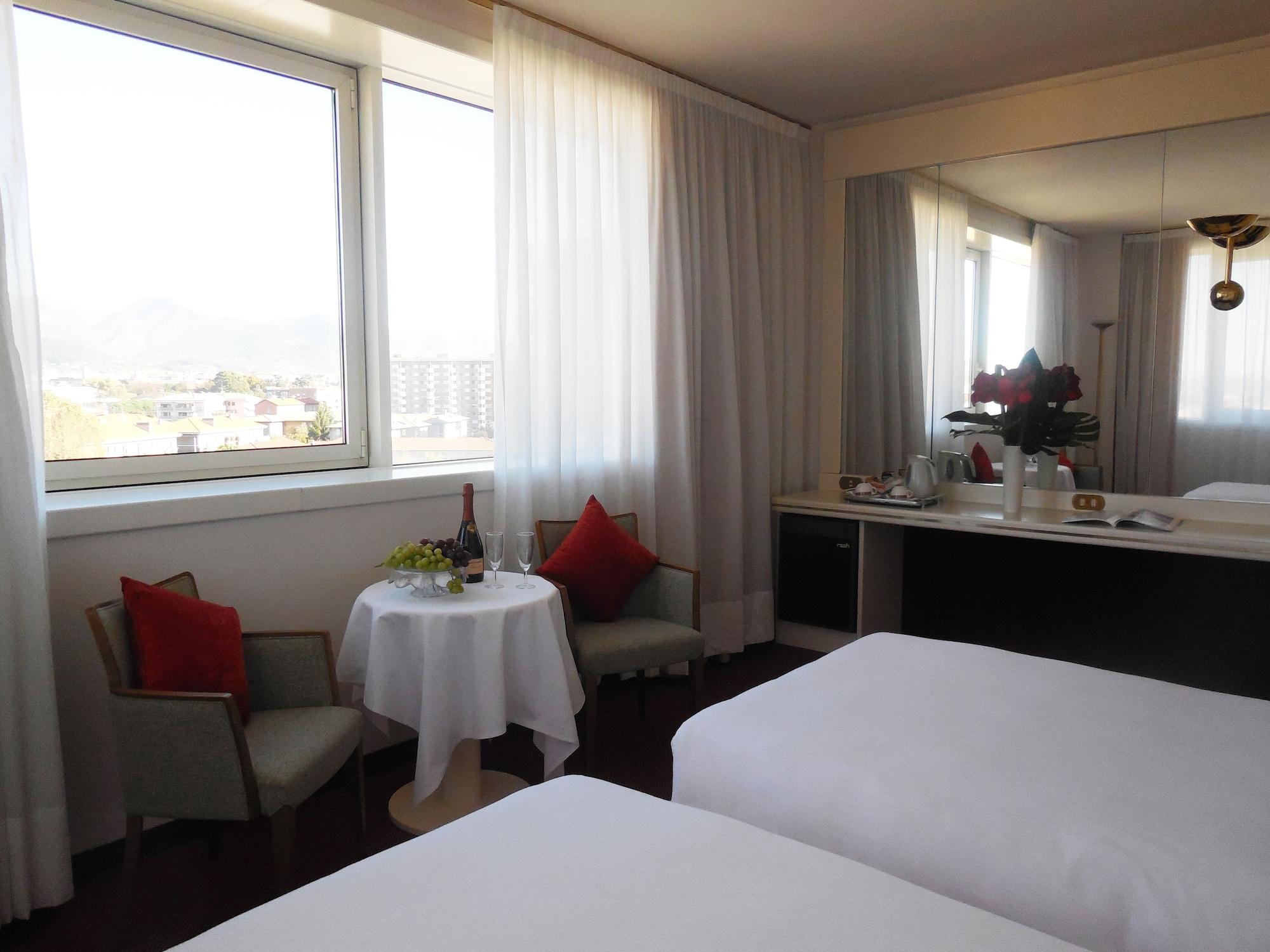 Starhotels Cristallo Palace Bergamo Exterior foto