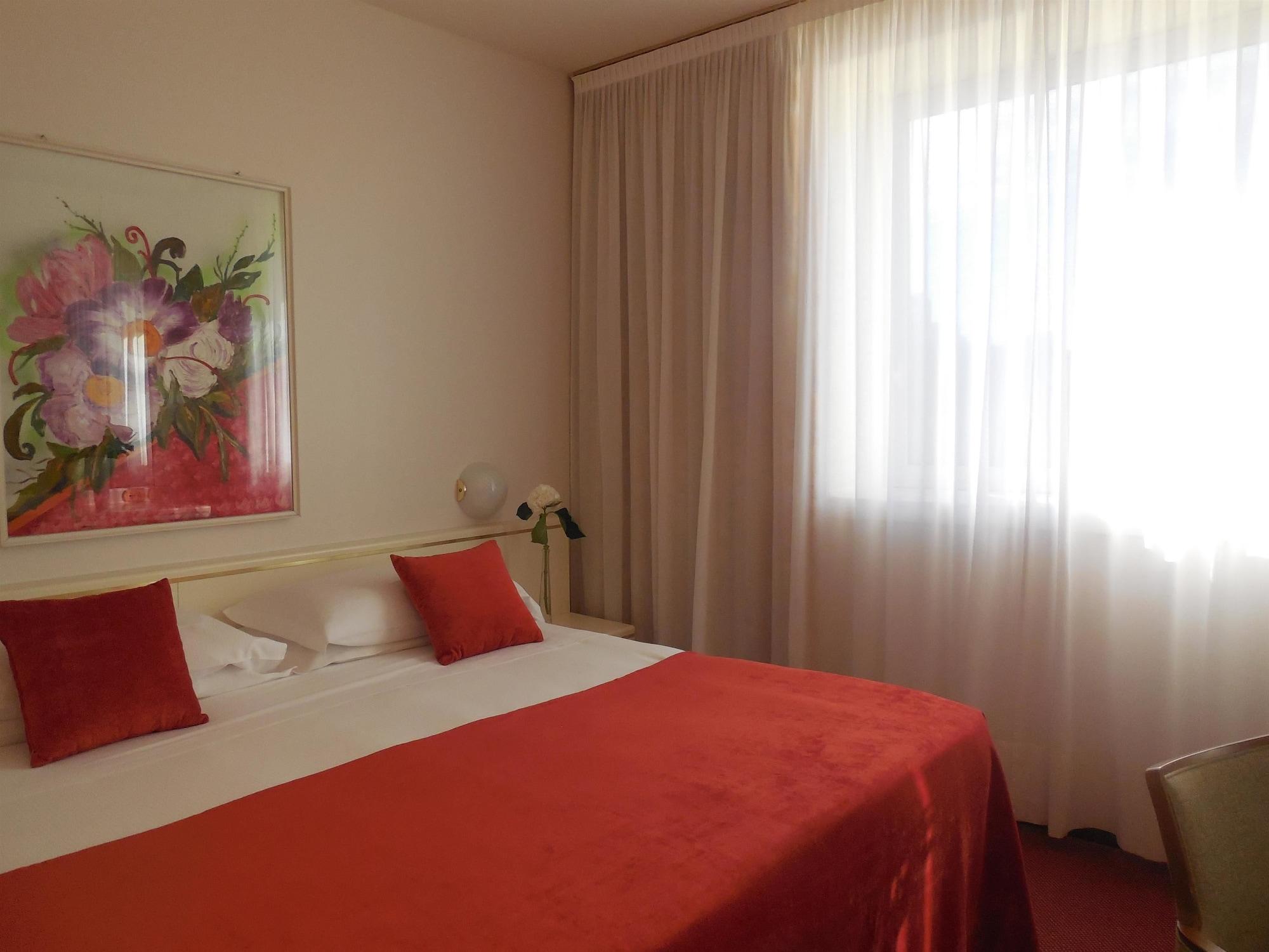Starhotels Cristallo Palace Bergamo Exterior foto